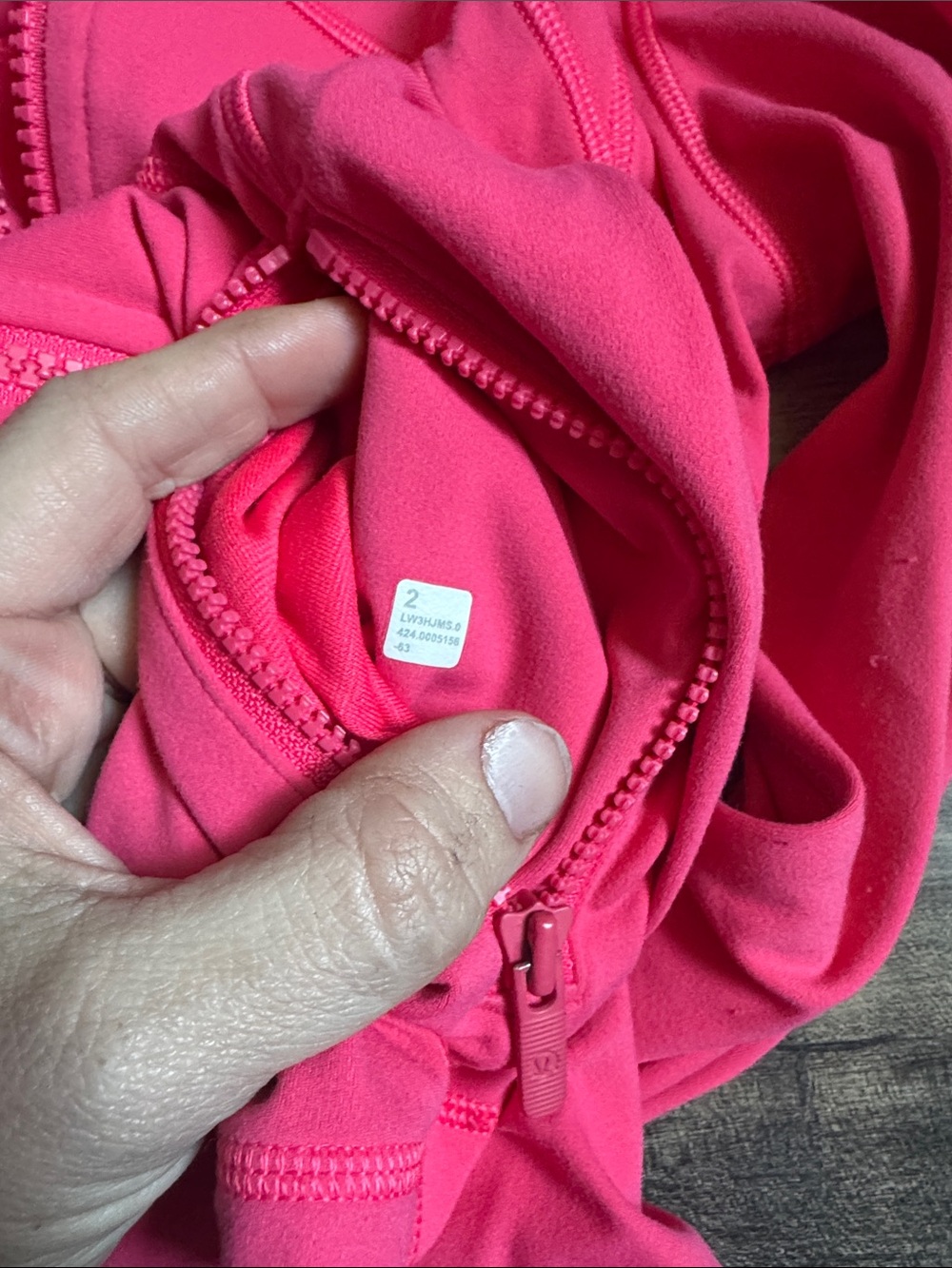 Lululemon Define Jacket Pink Disney Mickey Logo Size 2 Thumbholes - Picture 12 of 12